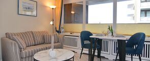 Metropol, Whg. 61, Landseite
